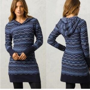 PRANA- Meryl Chevron Hooded Hiking
Sweater Dress Size Medium